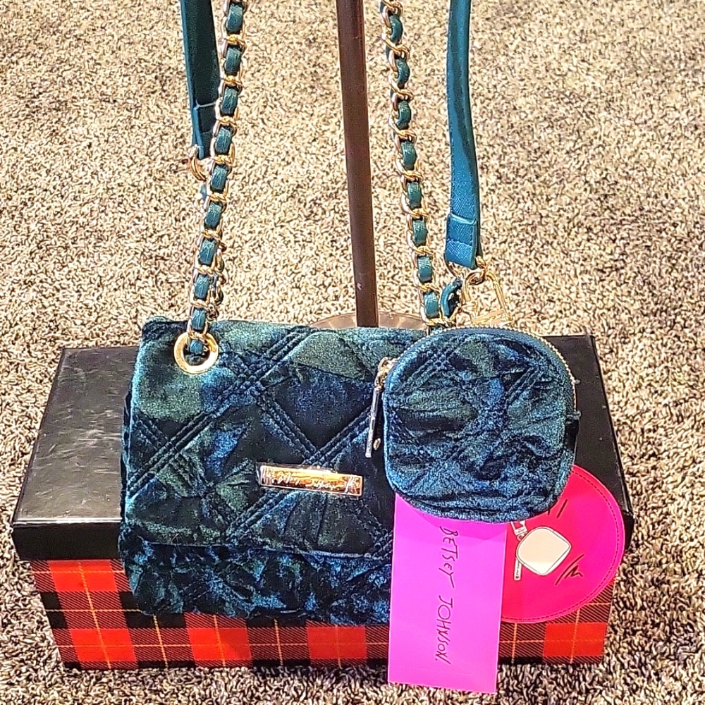 NWT deep Emerald green velvet Betsy purse